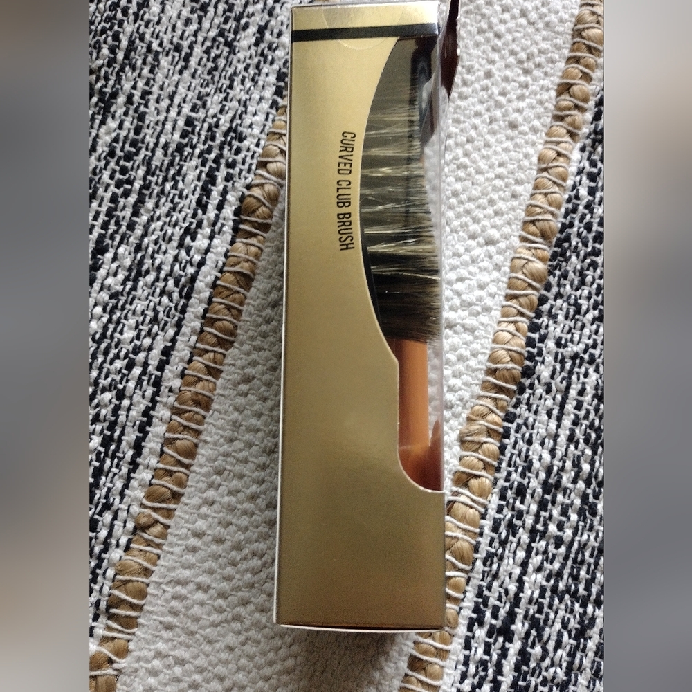 3/ $25 Kiss Boar Hair Care Brush for Premium Grooming - Picture 3 of 3